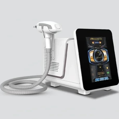 لیزر کیوسوئیچ ناب وی